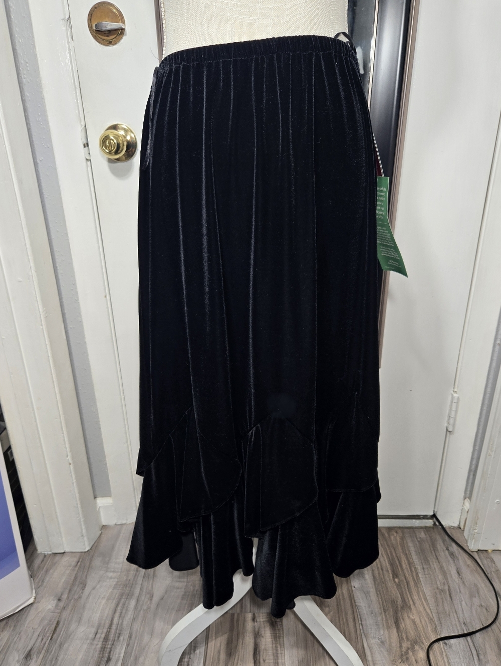 Z Studio Velvet Midi Skirt Ruffle Hem NWT Sz 14